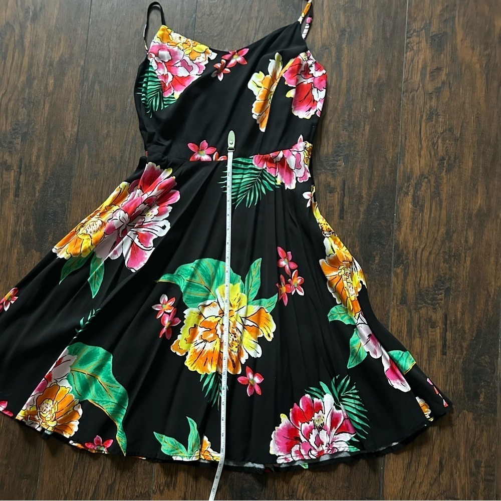 Old Navy, Women, Black Floral Dress - Picture 8 of 10